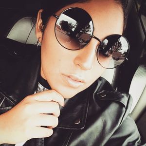 Meet your Posher, Adrienne